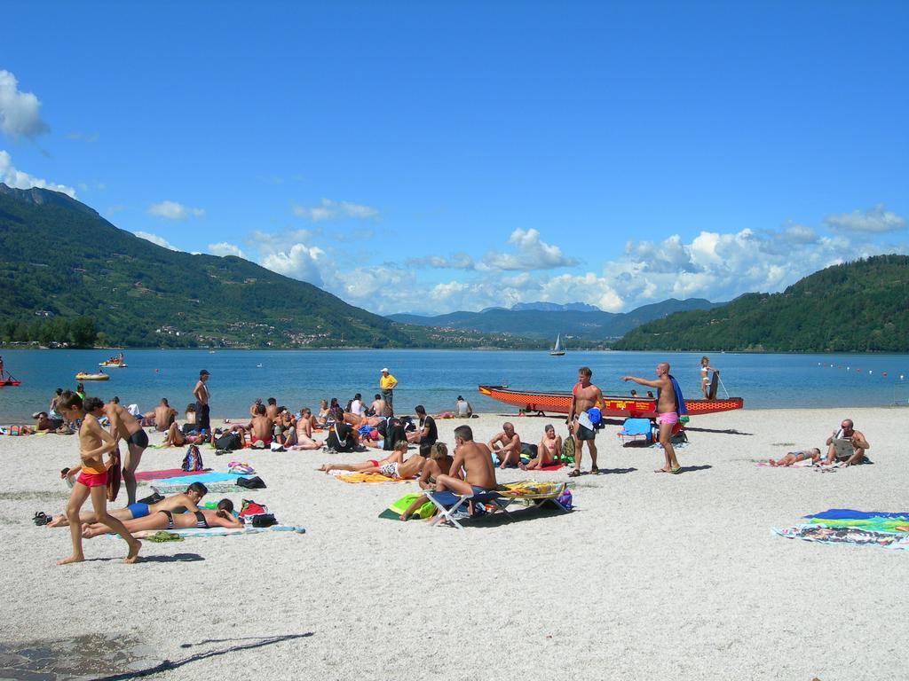 Garni Bellavista Hotel Calceranica al Lago Exterior foto